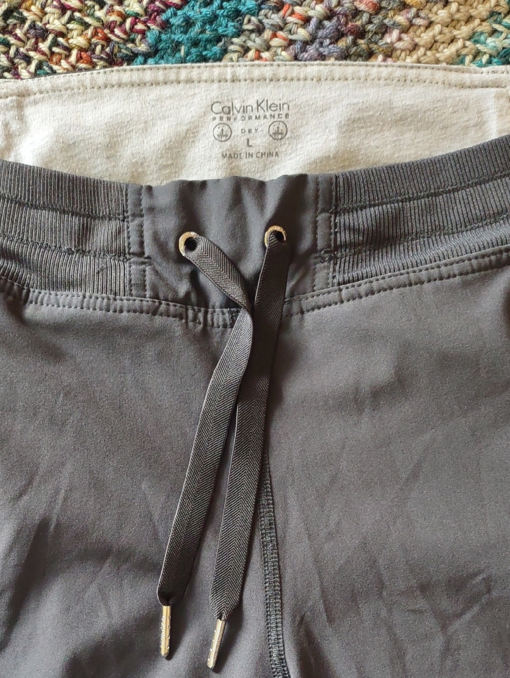 Calvin Klein Performance Quick Dry Capri Size L Dark Gray